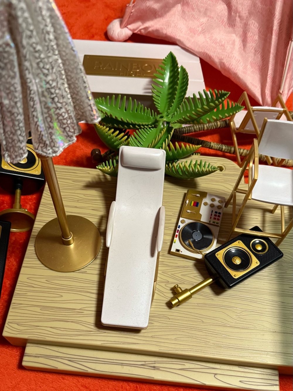 Poolside Doll Accessory bundle - Picture 4 of 6